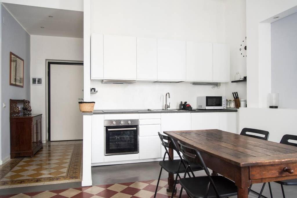 Mico 1 Bedroom Apartment - Youhosty มิลาน ภายนอก รูปภาพ